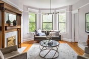 Sophisticated, Historic & Comfy Flat near Wrigley!