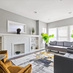 Spacious 8 BDR + 2 Kitchens + Garage! Sleeps 16!