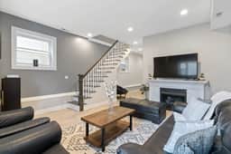 Modern Logan Square Luxury: 5 bedroom - sleeps 16! - Image 5