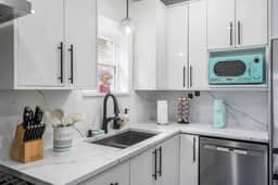 New! Beautiful 7BD Home - Sleeps 15 + 2 Car Garage - Image 5
