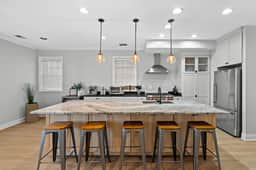6BD/5BTH + Roofdeck - Downtown Chicago! - Image 2