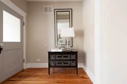 Comfy/Elegant Home by Wrigley, Garage Spot & Yard - Image 5