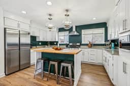 Andersonville Home for Groups! - Image 2