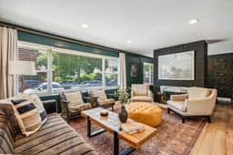 Andersonville Home for Groups! - Image 5