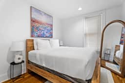 Expansive 4BD - Steps from downtown - Oak Park - Image 5