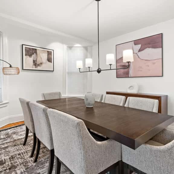 Expansive 4BD - Steps from downtown - Oak Park - Image 1