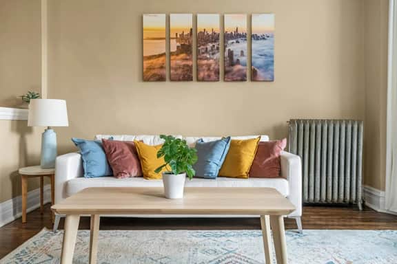 Sunny Andersonville Retreat - 2BD-1BTH + Office - Image 2