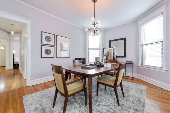 Beautiful Home, Great for Groups, by Wrigley+CTA ! - Image 4