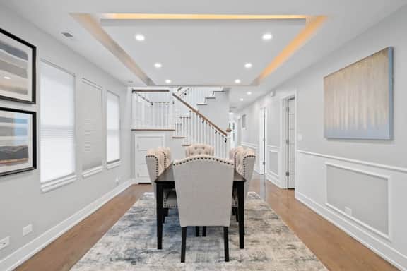 Gorgeous 7BD Home w/ Garage - Image 3