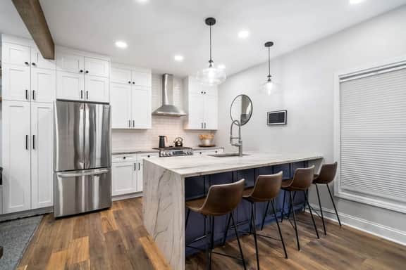 Old Town Home - Sleeps 7 - Wonderful Location! - Image 2