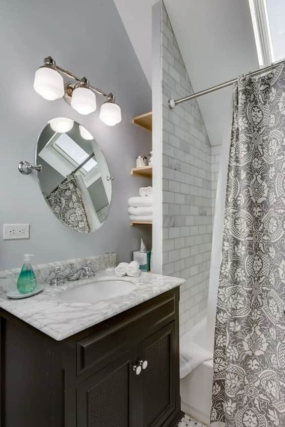 Bright & Lofty Bucktown 1br - Image 5